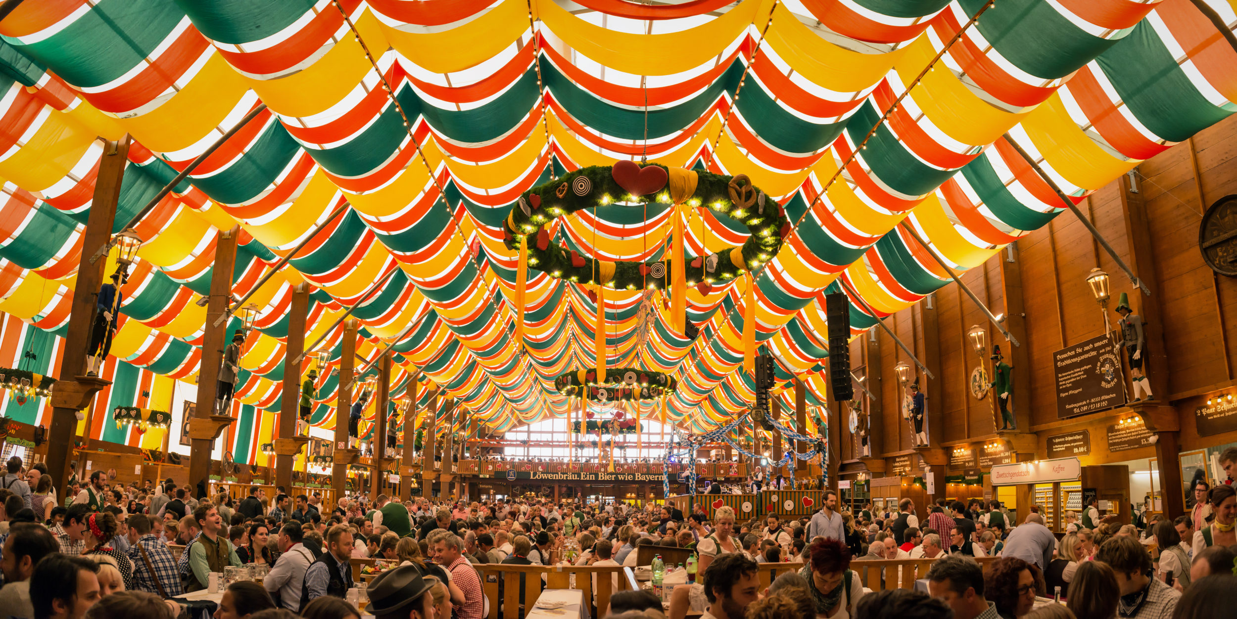 Munich,,germany ,october,2,,2014:,people,drinking,in,the,hippodrom