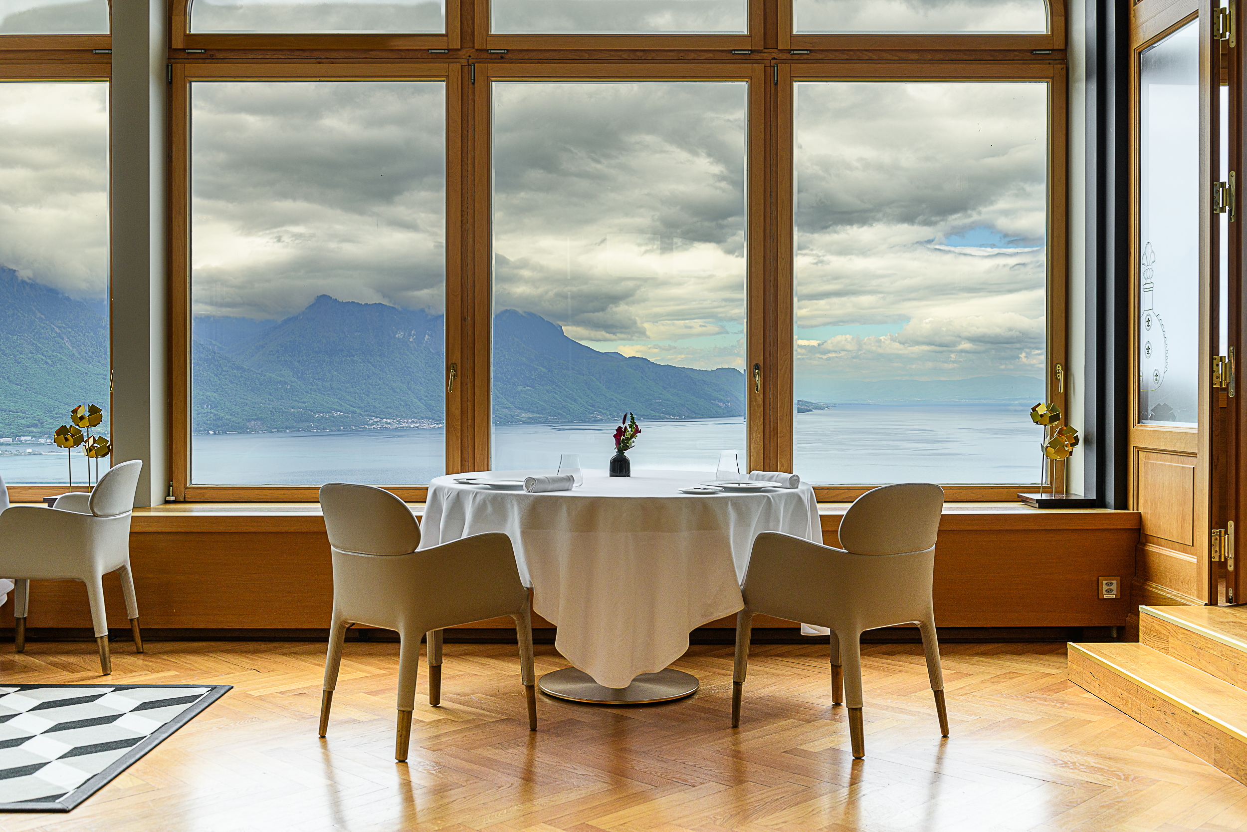 Restaurant view