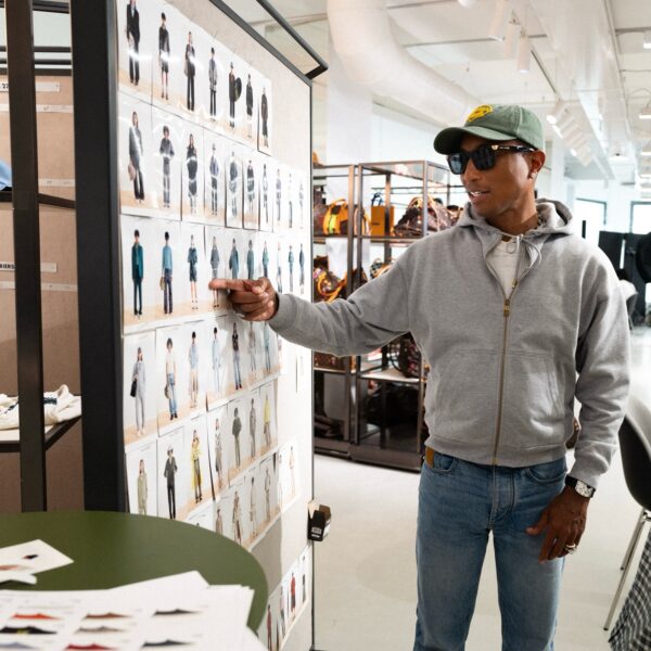 Pharrell Williams réveille la rue de Rivoli